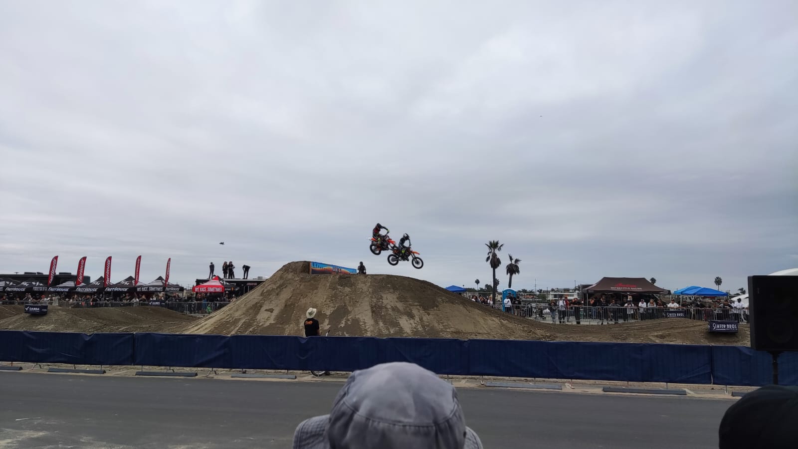 15.10.2022 - Motocross auf Dreck im Sand
